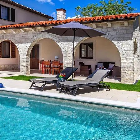 Schönes Casa Mia Mit Privatem Pool Im Zentrum Der Halbinsel Istrien *